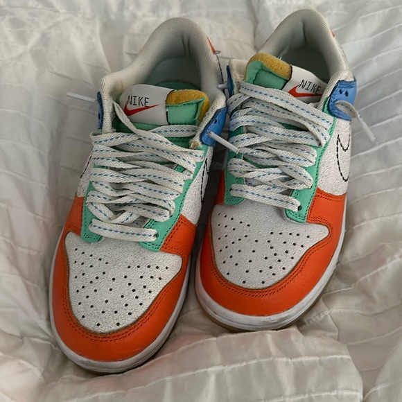 Kid's Nike Dunk Low GS 101 used size 4.5Y - Picture 1 of 4